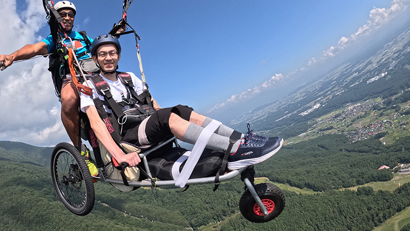 お身体の不自由な方のためのパラグライダー体験動画